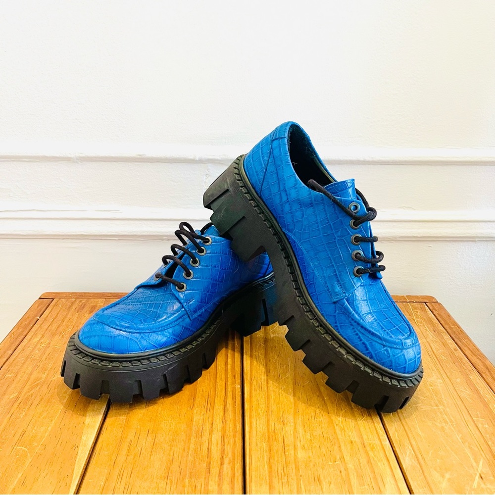 Steve Madden Bright Blue Platform Shoe